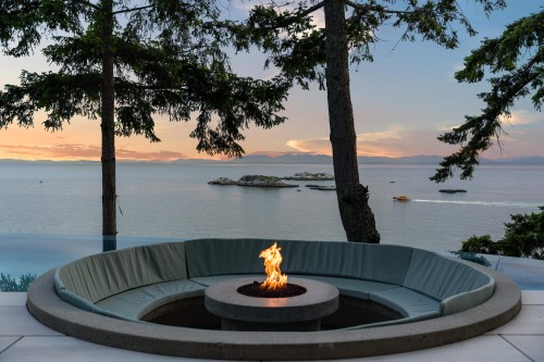 5225 Gulf Place, West Vancouver, BC 