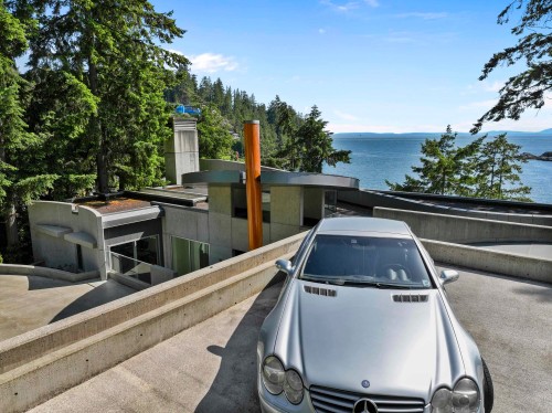 5225 Gulf Place, West Vancouver, BC 
