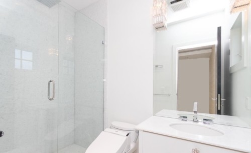 1542 28Th Avenue W, Vancouver, BC 