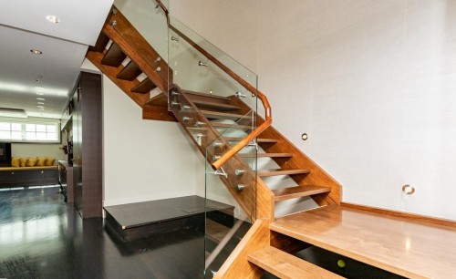 1542 28Th Avenue W, Vancouver, BC 