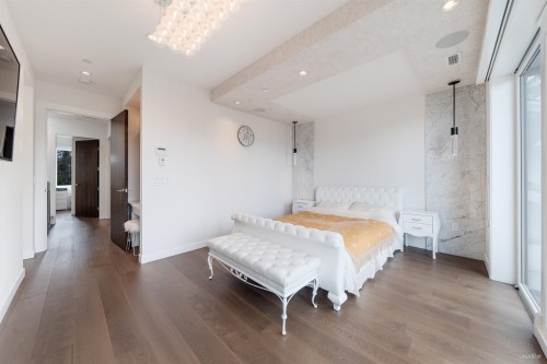 3781 24Th Avenue W, Vancouver, BC 