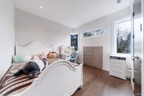 3781 24Th Avenue W, Vancouver, BC 