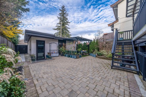 3781 24Th Avenue W, Vancouver, BC 