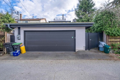 3781 24Th Avenue W, Vancouver, BC 