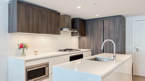 605-6320 No. 3 Road  Richmond, BC V6Y 0L5