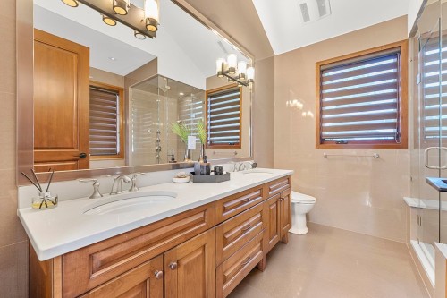 4085 36Th Avenue W, Vancouver, BC 