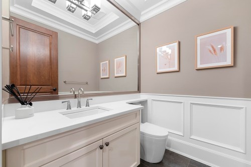 4085 36Th Avenue W, Vancouver, BC 