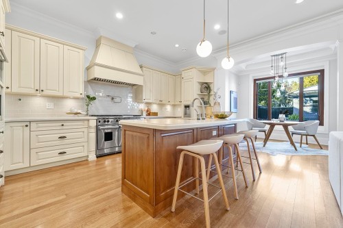 4085 36Th Avenue W, Vancouver, BC 