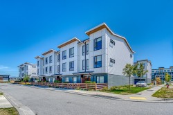 3-4745 Spruce Way  Tsawwassen, BC V4M 0E8