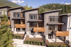 11-3407 Mamquam Road  Squamish, BC V8B 1E4