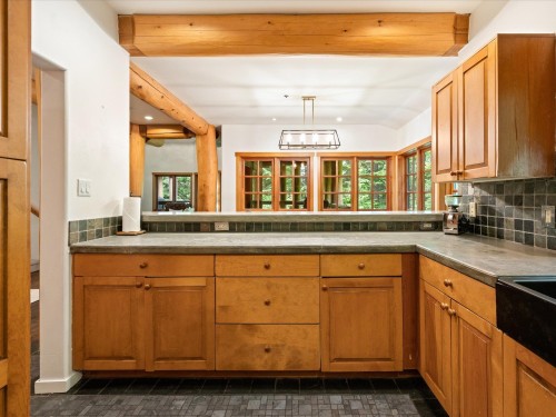 6-2240 Nordic Drive, Whistler, BC 