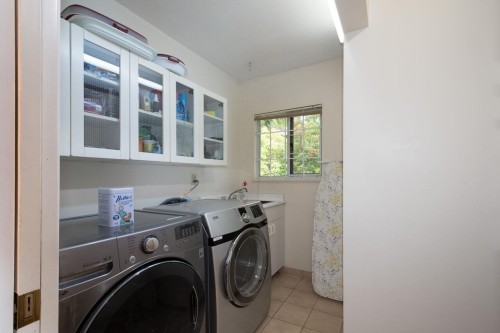 530 Queens Road E, North Vancouver, BC 