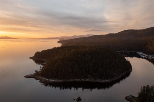 B Turnagain Island, Halfmoon Bay, BC 