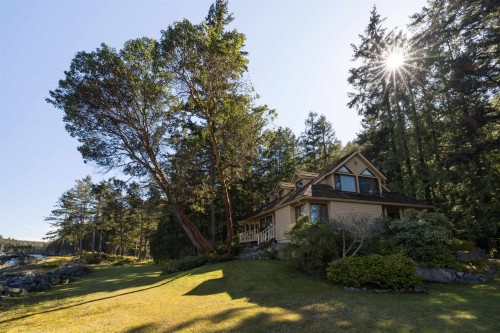 B Turnagain Island, Halfmoon Bay, BC 