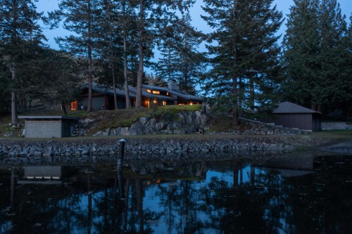 B Turnagain Island, Halfmoon Bay, BC 