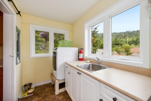 423 Felix Jack Road, Mayne Island, BC 