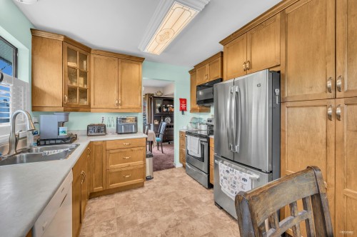 835 Alder Place, Port Coquitlam, BC 