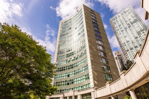 B1002-1331 Homer Street  Vancouver, BC V6B 5M9