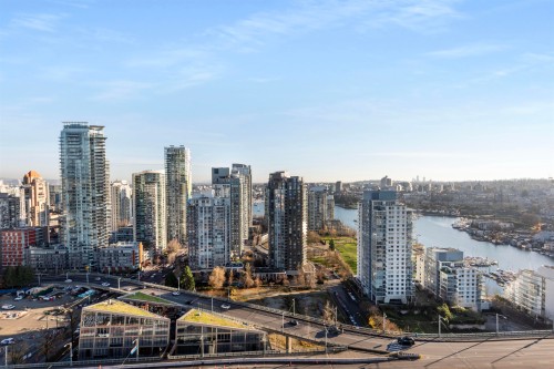 3209-1480 Howe Street  Vancouver, BC V6Z 0G5