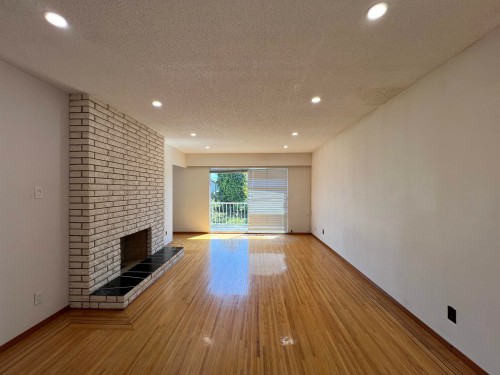 235 62Nd Avenue E, Vancouver, BC 