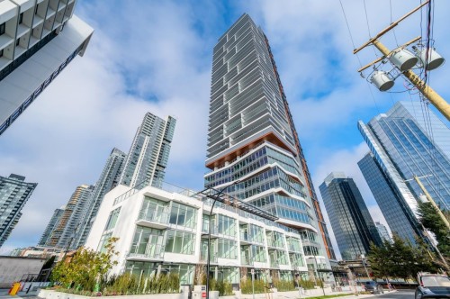 1303-6511 Sussex Avenue  Burnaby, BC V5H 0K5