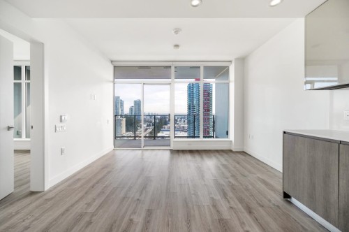 1303-6511 Sussex Avenue, Burnaby, BC 