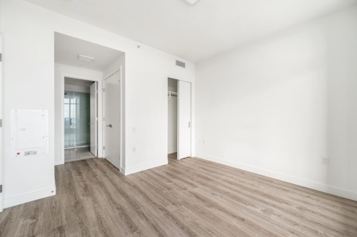 1303-6511 Sussex Avenue, Burnaby, BC 