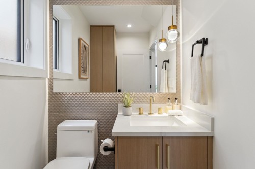 4868 Dumfries Street, Vancouver, BC 