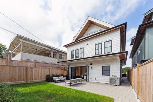 4868 Dumfries Street, Vancouver, BC 