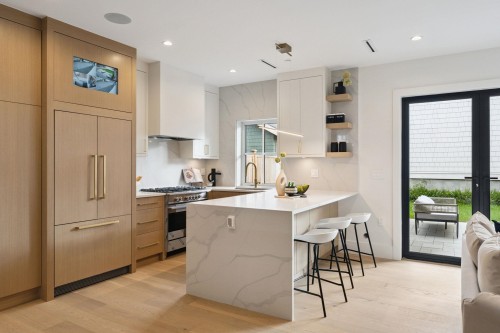 4868 Dumfries Street, Vancouver, BC 