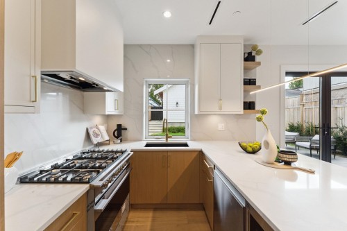 4868 Dumfries Street, Vancouver, BC 