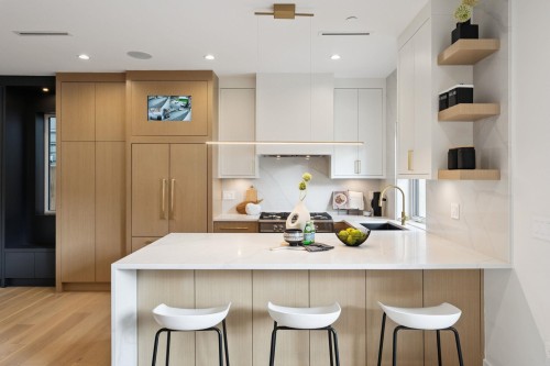 4868 Dumfries Street, Vancouver, BC 