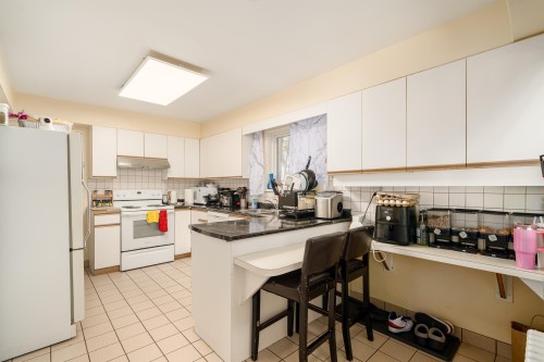 1371 Mathers Avenue, West Vancouver, BC 