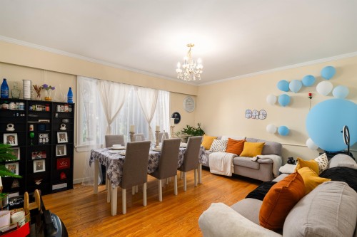 1371 Mathers Avenue, West Vancouver, BC 