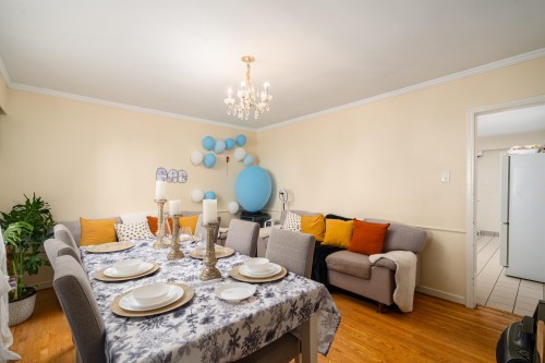 1371 Mathers Avenue, West Vancouver, BC 