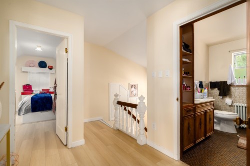 1371 Mathers Avenue, West Vancouver, BC 