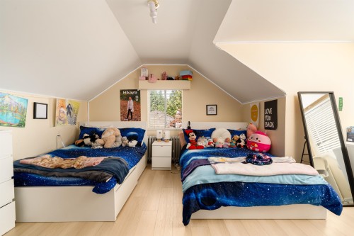 1371 Mathers Avenue, West Vancouver, BC 