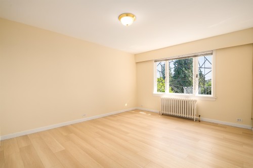 1371 Mathers Avenue, West Vancouver, BC 