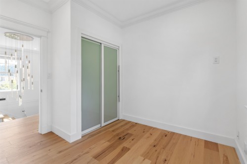 4379 Ross Crescent, West Vancouver, BC 