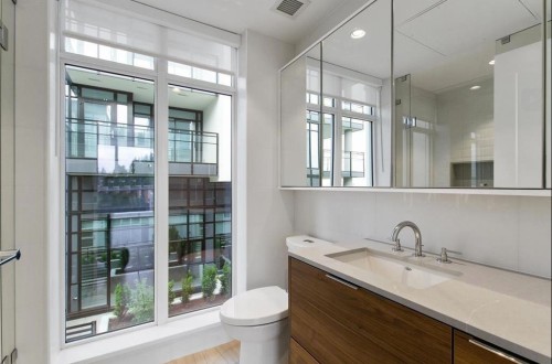 410-1045 Austin Avenue, Coquitlam, BC 