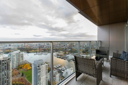 4906-1480 Howe Street, Vancouver, BC 