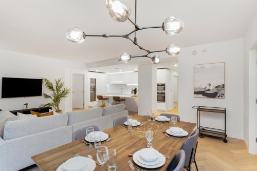 4906-1480 Howe Street, Vancouver, BC 