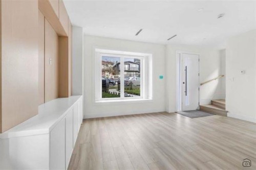 718 62Nd Avenue E, Vancouver, BC 