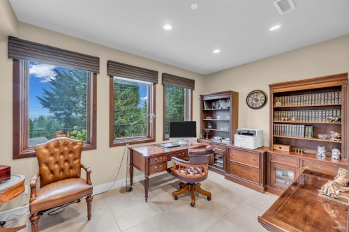 4742 Caulfeild Drive, West Vancouver, BC 