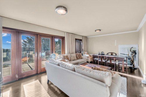 4742 Caulfeild Drive, West Vancouver, BC 