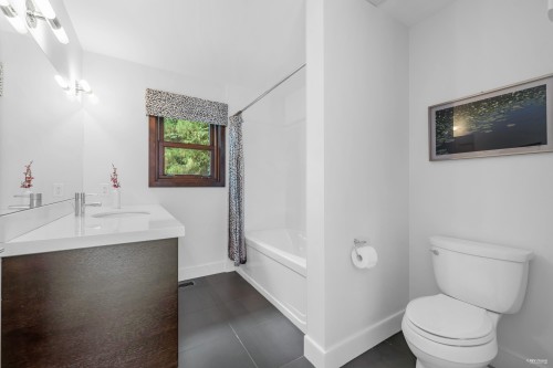 4742 Caulfeild Drive, West Vancouver, BC 