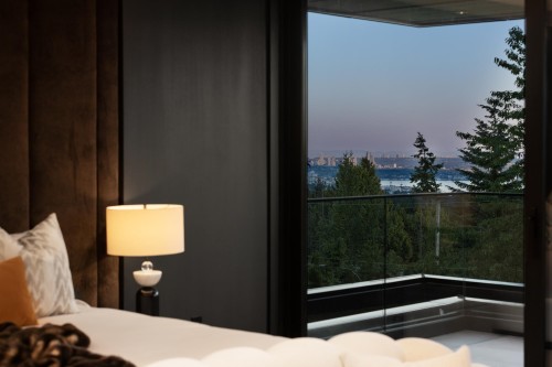 690 Knockmaroon Road, West Vancouver, BC 