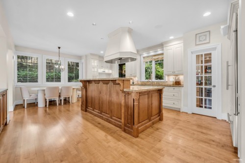 4513 Caulfeild Lane, West Vancouver, BC 