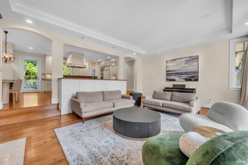 4513 Caulfeild Lane, West Vancouver, BC 