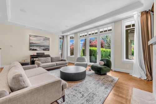 4513 Caulfeild Lane, West Vancouver, BC 